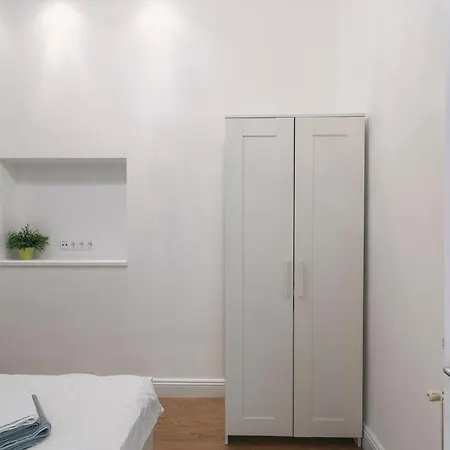 Ruin Bar 2 Bedroom 1.5 Bath Apt. Sleeps 6 Apartment *